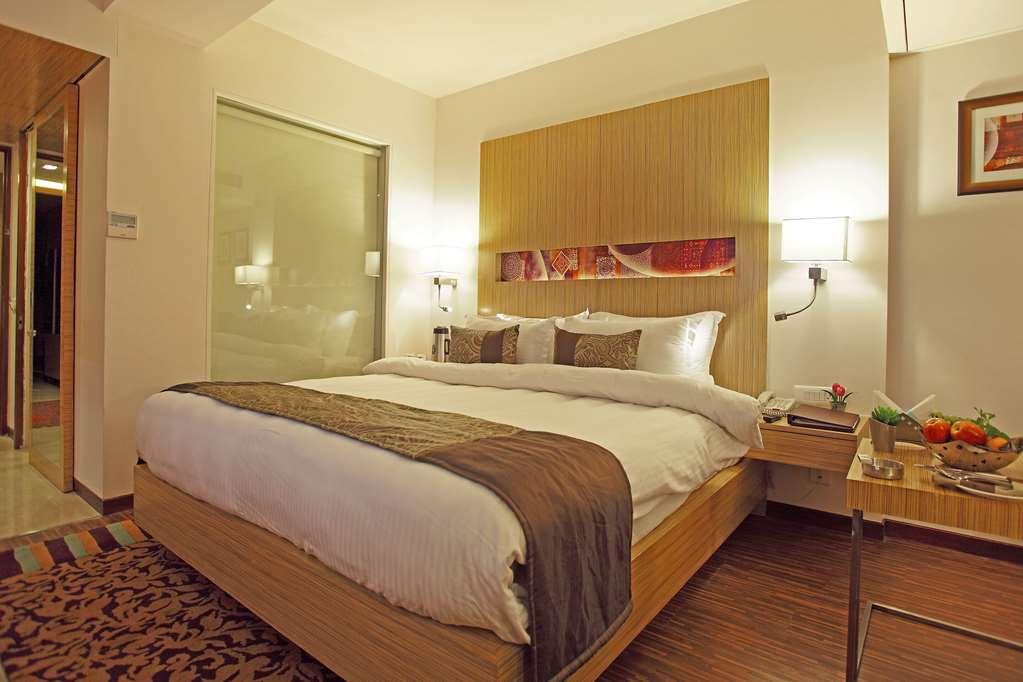 Comfort Inn Legacy Rajkot Habitación foto